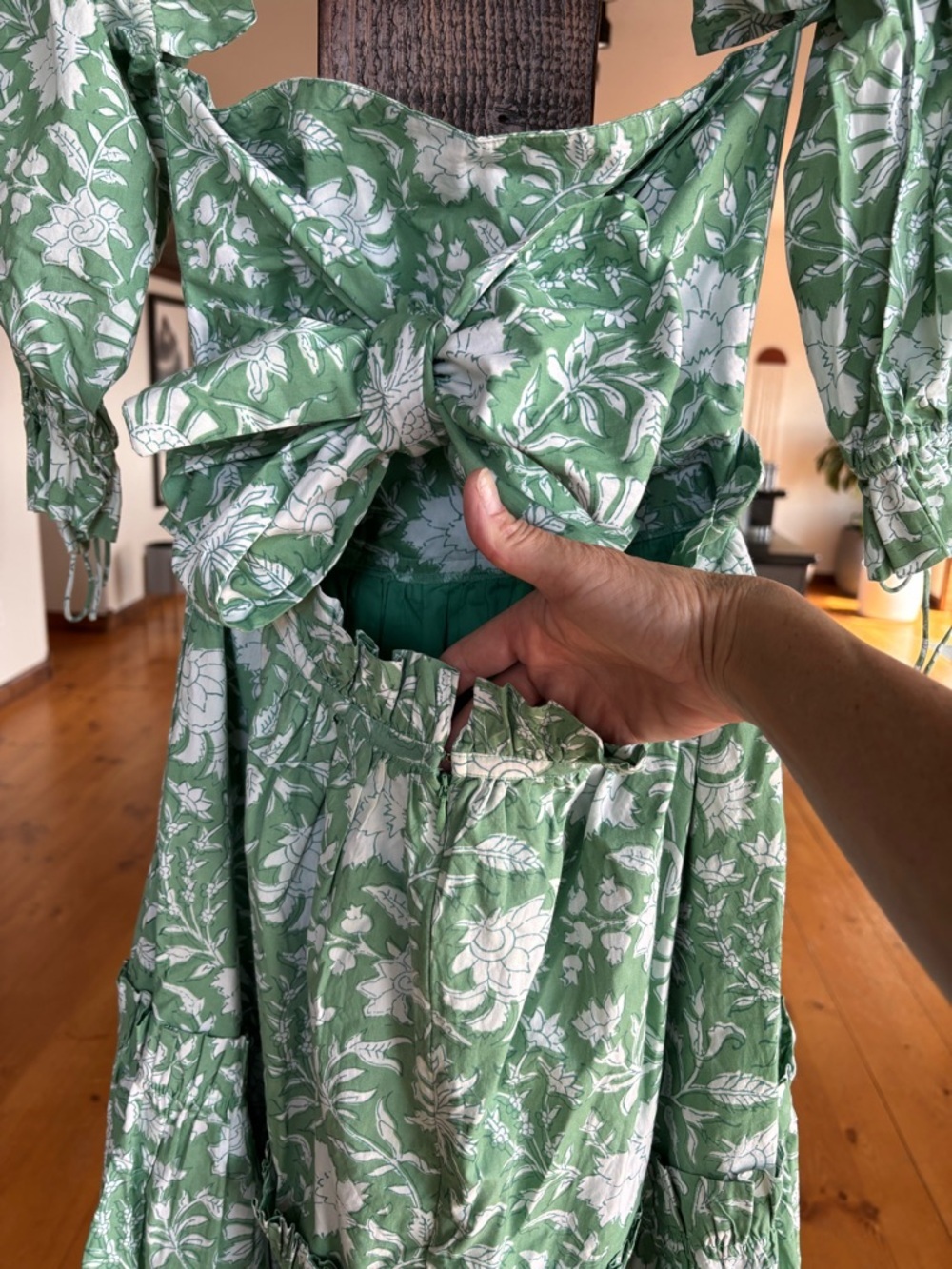 EDDY Olivia Midi Dress Green Ivory Floral Puff Sleeve Bow Back NWT Size S - Picture 12 of 15